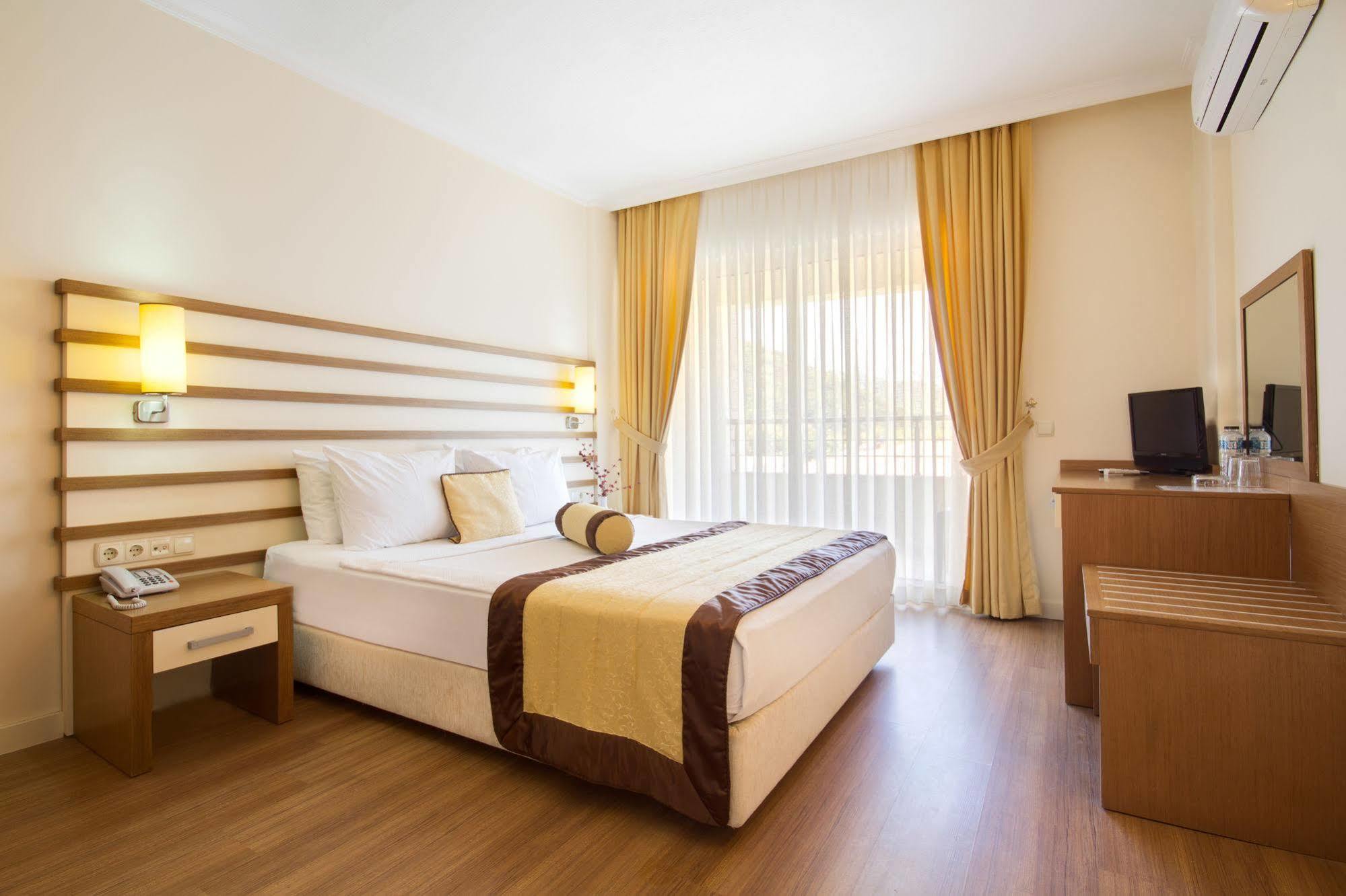 Hotel Akbulut & Spa Güzelçamlı Eksteriør bilde